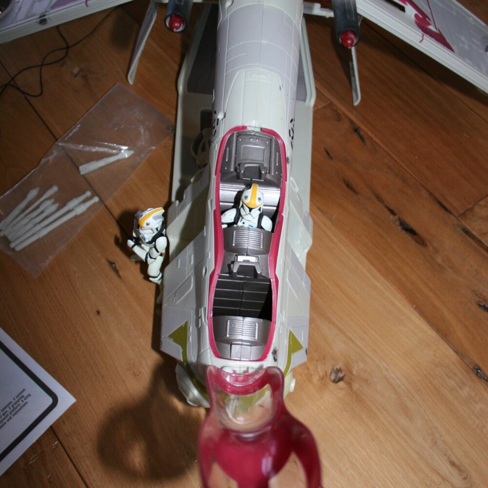 Star Wars Attack of the Clones Republic Gunship - Picture 4 of 13